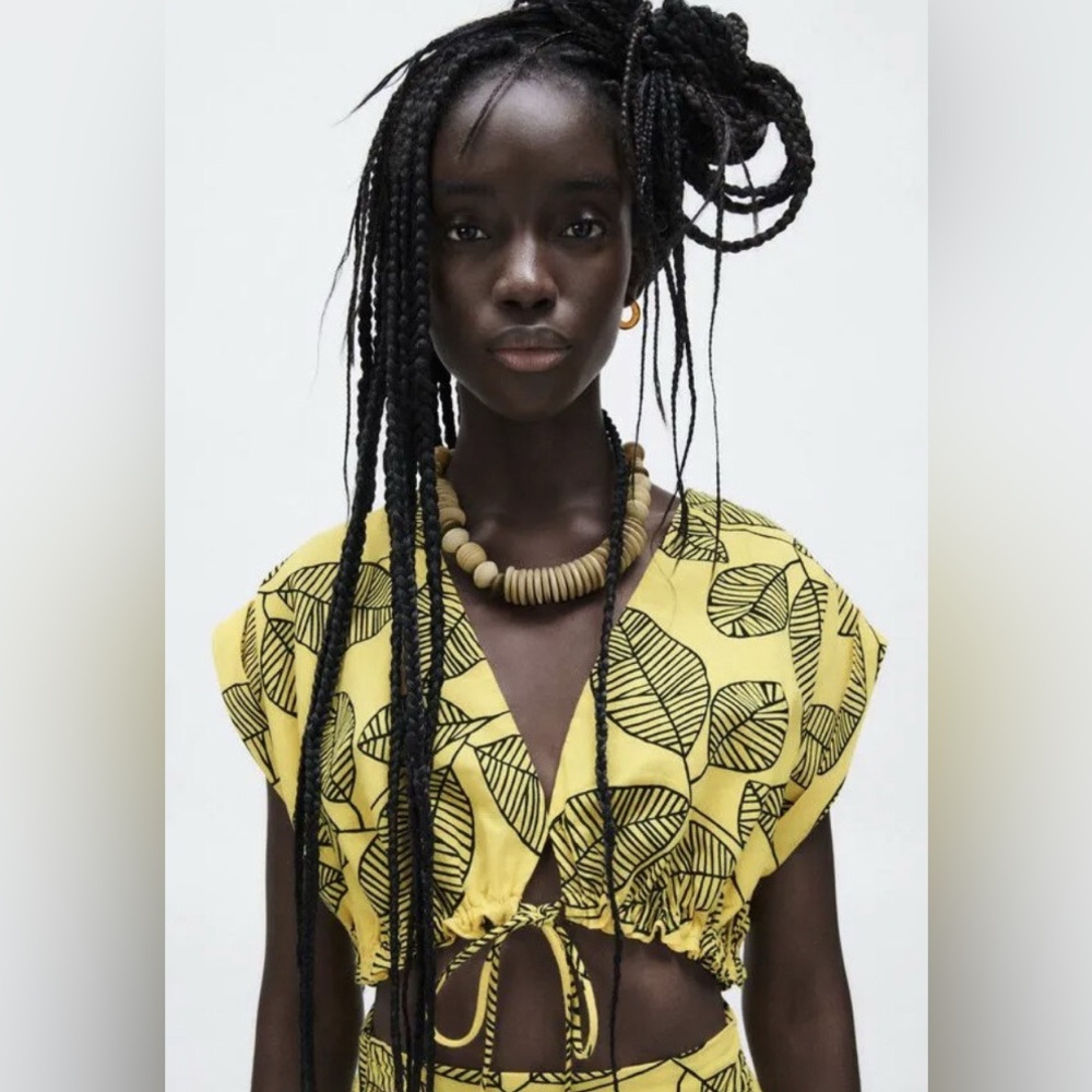 NWOT Zara Crop Top with Leaf Design